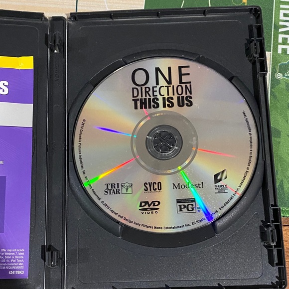 One Direction DVD Collection - Picture 3 of 7